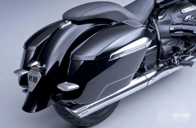 宝马史上最「拉风」摩托车36.5万开卖！动力快到飞起，