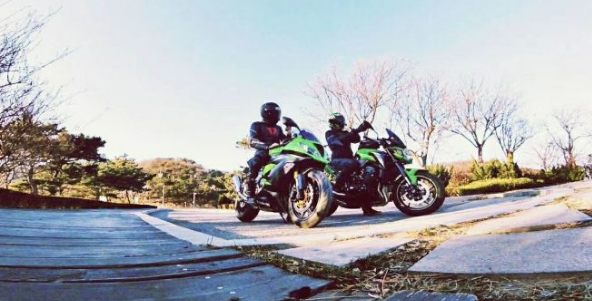 骑川崎Z1000SX摩托车是一种怎样的体验？