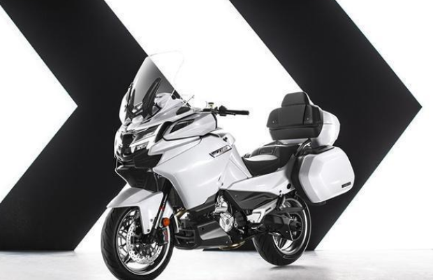 国产最强、最大排量摩托车：春风1250TR-G售价99980元