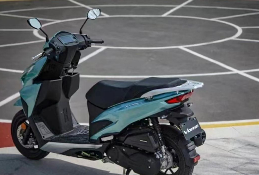 《两万元以内的摩托车推荐》国产跨界ADV运动踏板，嘉爵启程150，售价13580元起