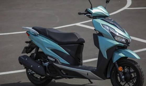 《两万元以内的摩托车推荐》国产跨界ADV运动踏板，嘉爵启程150，售价13580元起