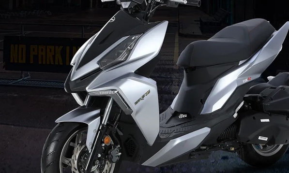 《2-3万左右的摩托车推荐》三阳运动踏板DRG150，配置升级增配TCS，售价2.18万