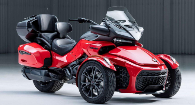 新款庞巴迪倒三轮摩托车：2022款倒三轮摩托Ryker，900cc三缸发动机82马力，拉力性能强悍