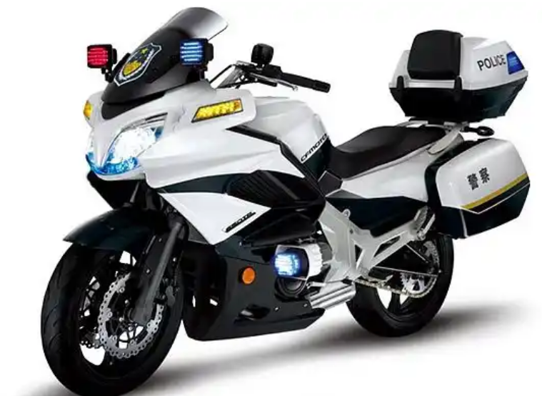 交警骑的摩托车是什么牌子的：贝纳利 BJ 1200/春风CF 650 J/春风 650 TR-G/五羊本田 警车 WY125J-N