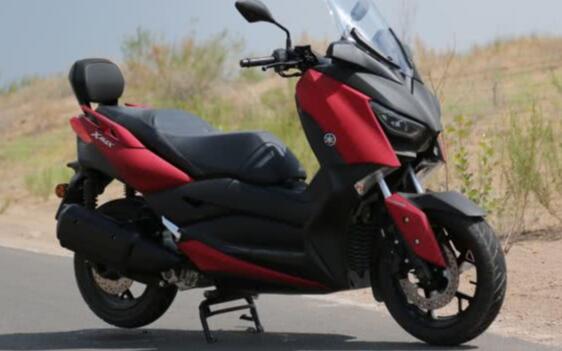 雅马哈X-max300踏板摩托车(雅马哈xmax300踏板摩托车价格)