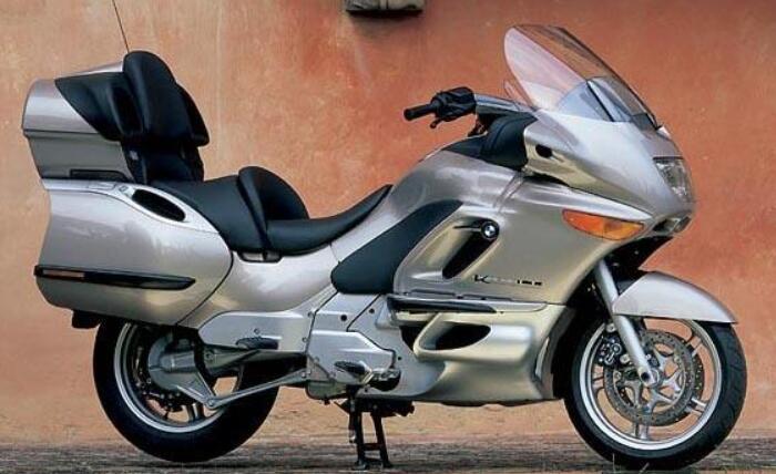 宝马250摩托车踏板摩托车(宝马250踏板摩托车多少钱)